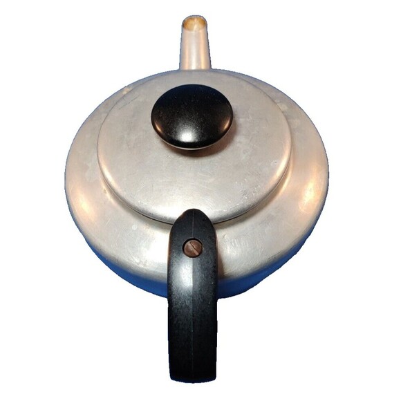 Mirro 1536M 6 Cup Aluminum Coffee Tea Pot Bakelite Handle Vintage MCM USA - Picture 4 of 9